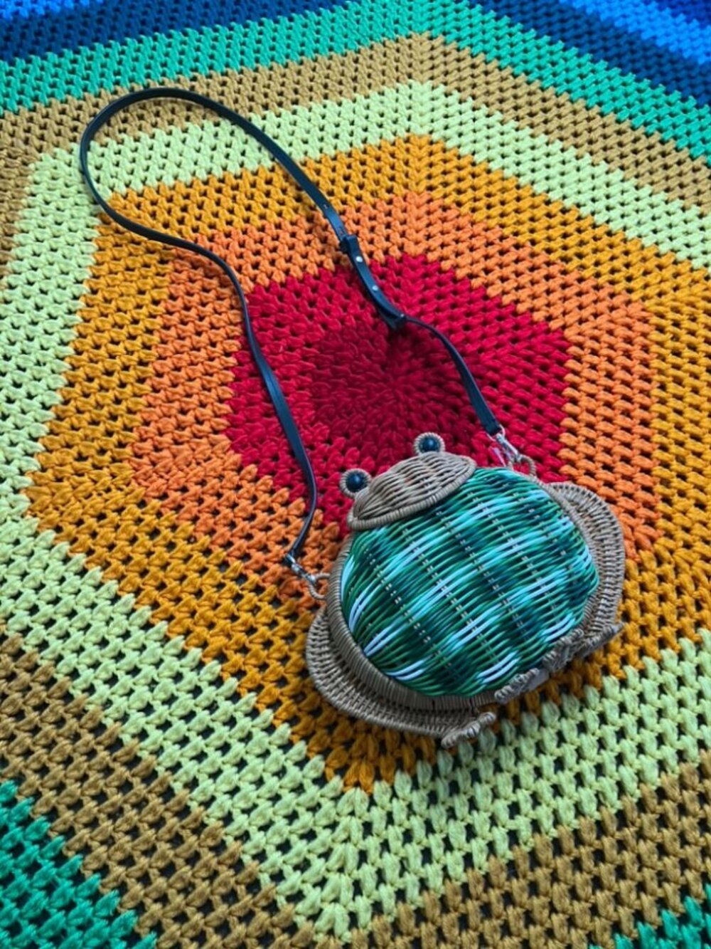 NWT Kate Spade New York Green Brown Wicker Rattan Frog Crossbody Purse Bag ISSUE